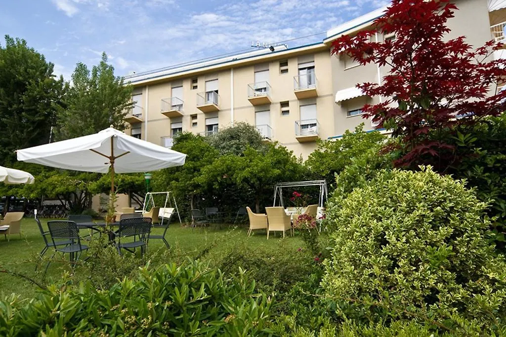 Hotel Janeiro Frontemare 利多迪迪耶索洛 意大利